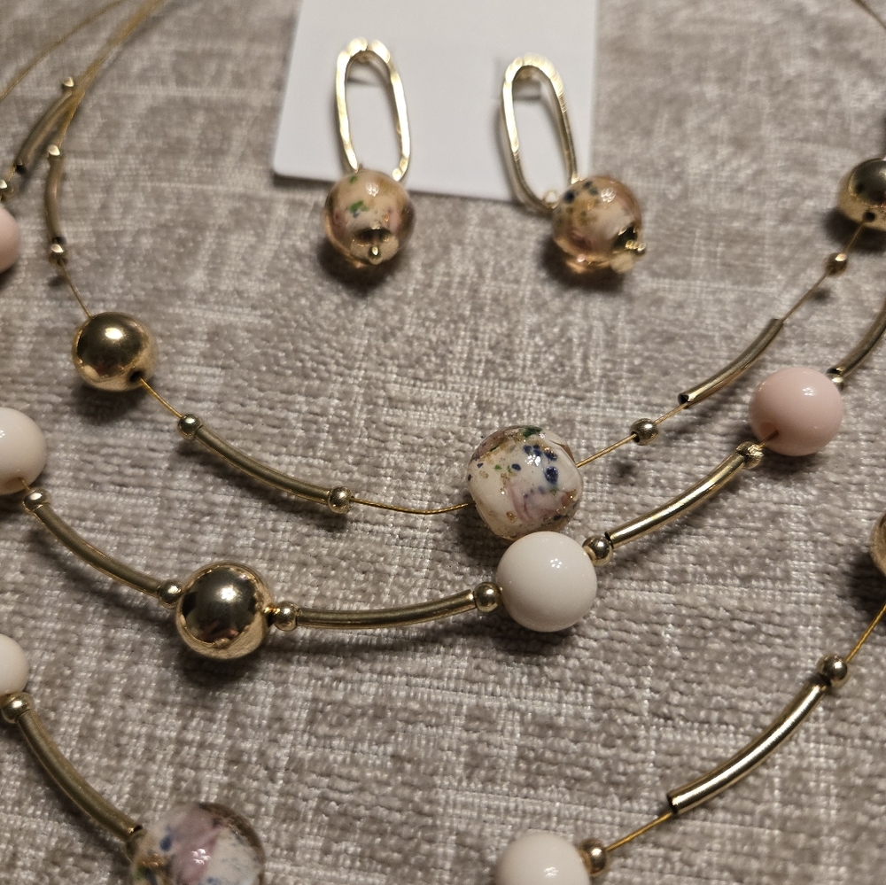 Necklace and earring set‎ - Picture 2 of 2